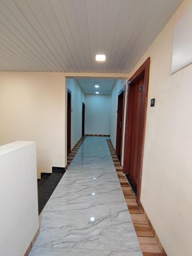 Hotel Starlit Нави Мумбаи Экстерьер фото