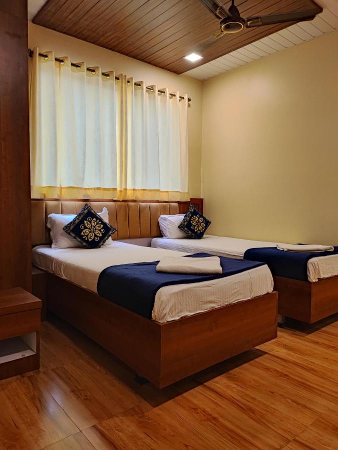 Hotel Starlit Нави Мумбаи Экстерьер фото