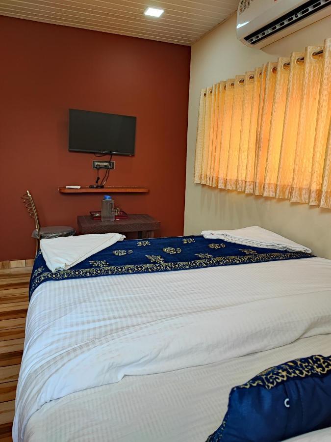Hotel Starlit Нави Мумбаи Экстерьер фото