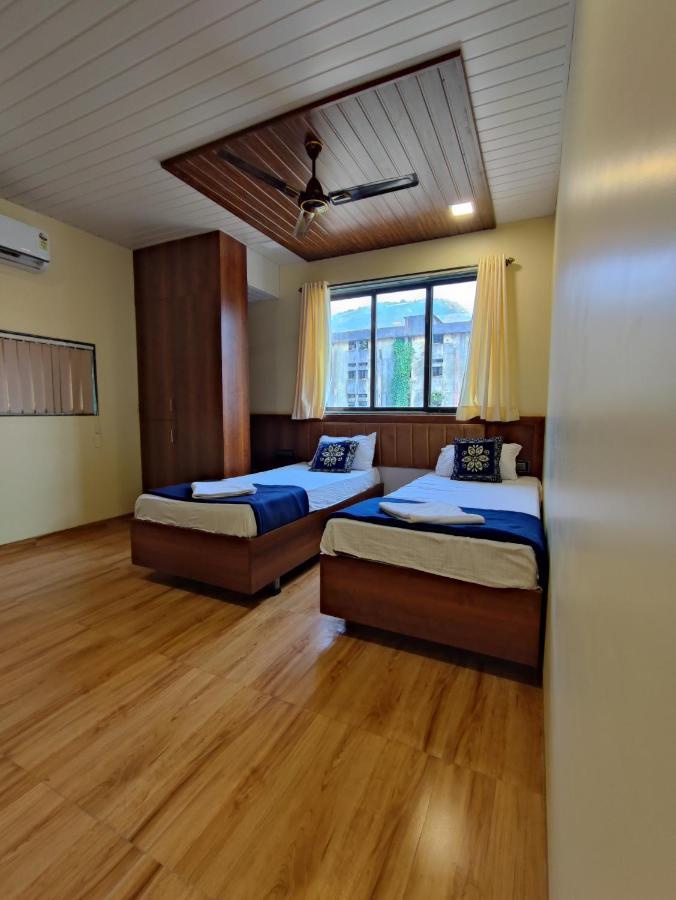 Hotel Starlit Нави Мумбаи Экстерьер фото