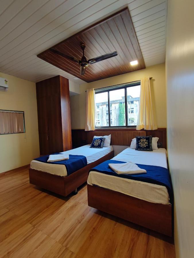 Hotel Starlit Нави Мумбаи Экстерьер фото