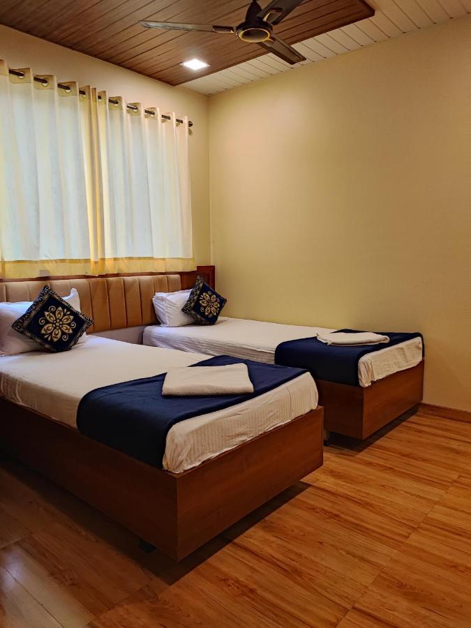 Hotel Starlit Нави Мумбаи Экстерьер фото